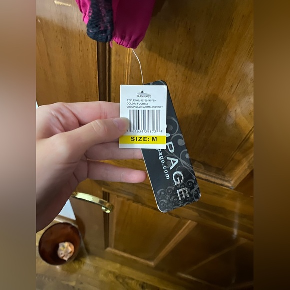 Pink blouse - Picture 3 of 3